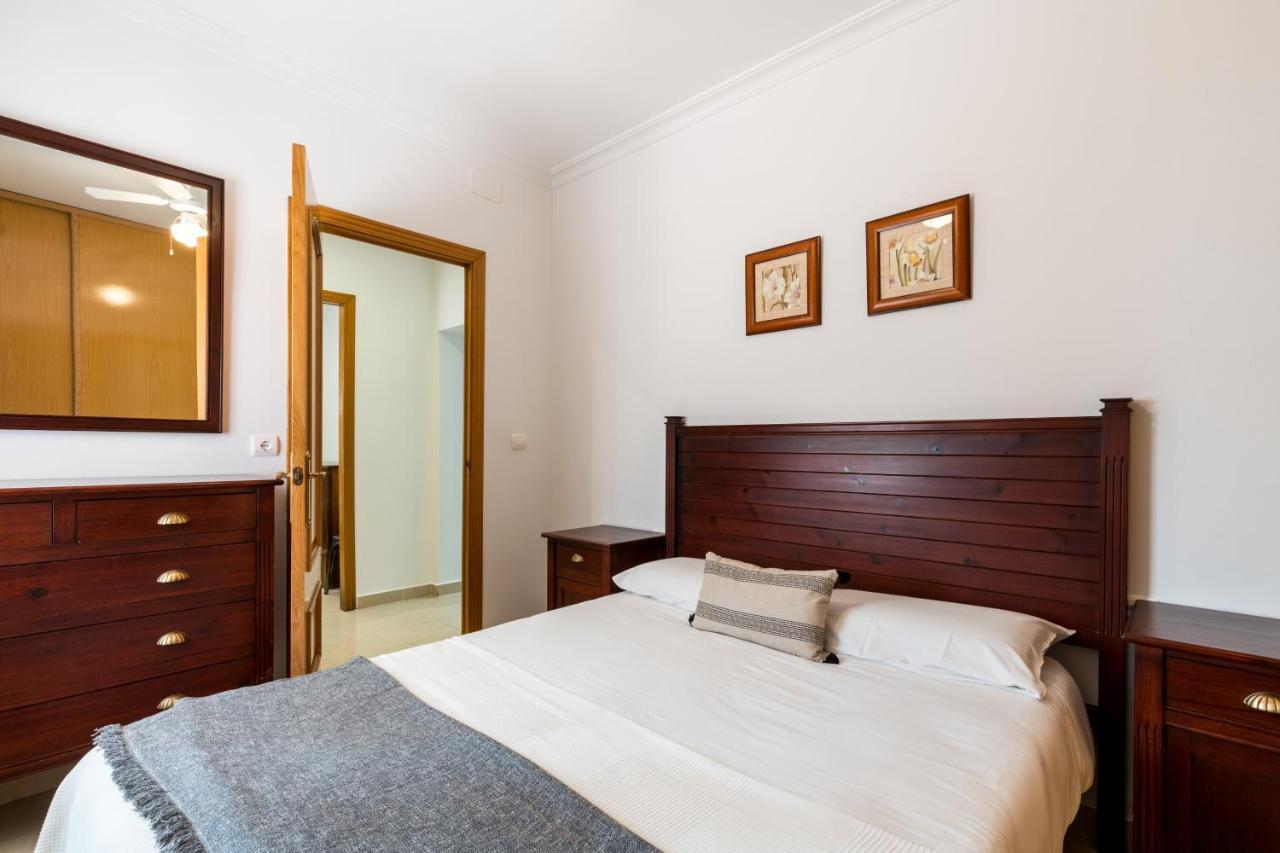 Holi-Rent Salado Apartment Seville Exterior photo